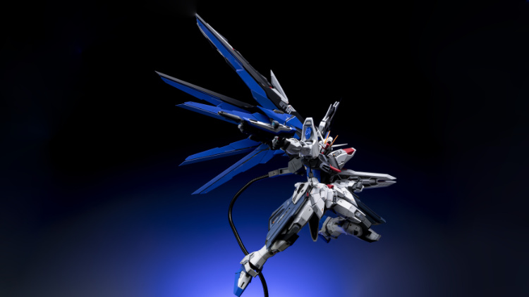 EA Studio 1-100 Freedom Gundam 2.0 Conversion Kit